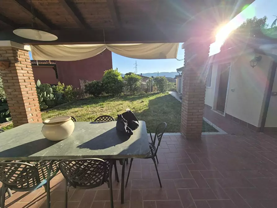 Immagine 8 di Casa semindipendente in vendita  a Castelnuovo Magra
