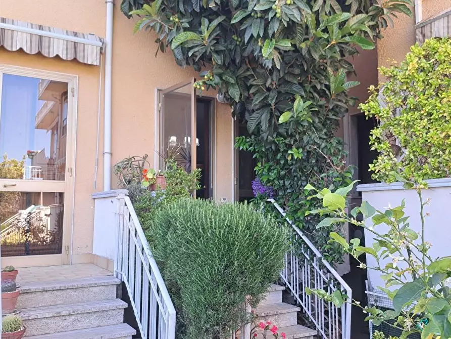 Immagine 1 di Terratetto in vendita  a Rosignano Marittimo