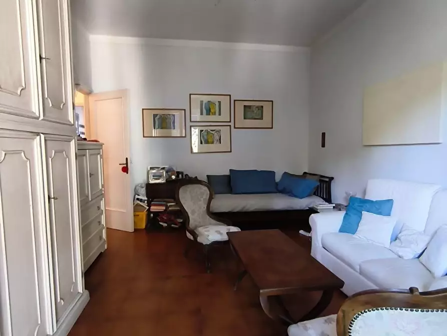 Immagine 7 di Appartamento in vendita  a Carrara
