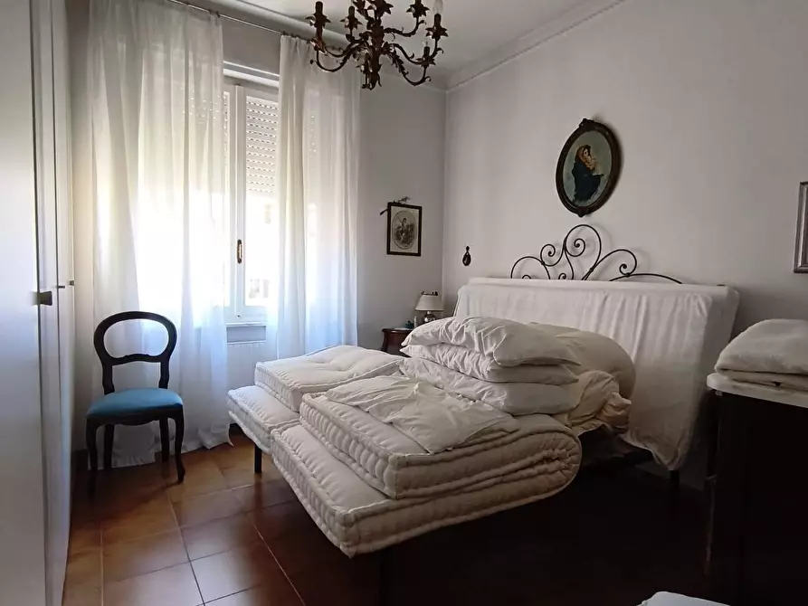 Immagine 9 di Appartamento in vendita  a Carrara