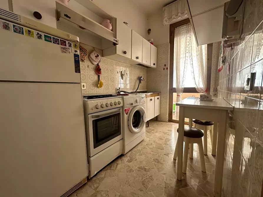 Immagine 10 di Appartamento in vendita  a Viareggio