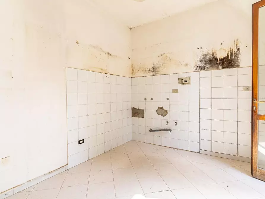 Immagine 28 di Appartamento in vendita  a Empoli