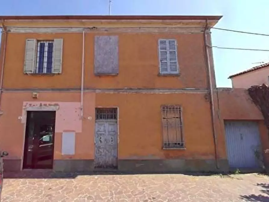 Immagine 1 di Appartamento in vendita  a Ravenna