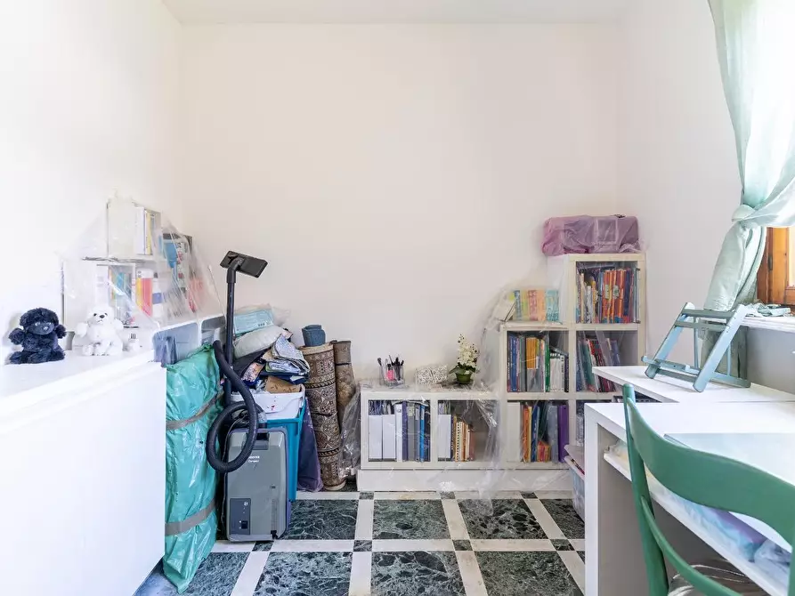 Immagine 24 di Appartamento in vendita  a Viareggio