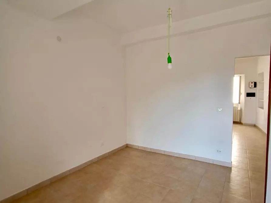 Immagine 12 di Appartamento in vendita  a Massa