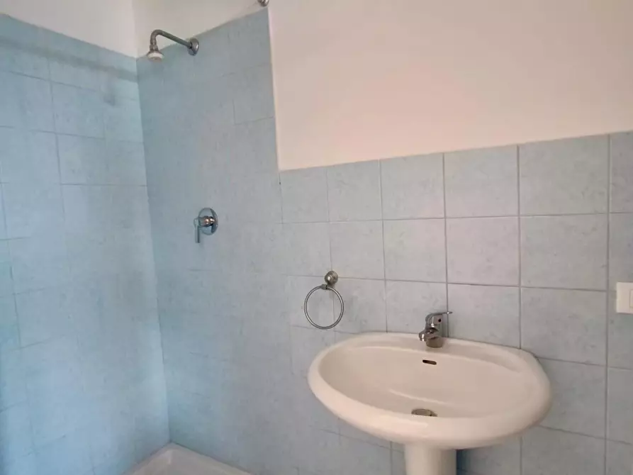 Immagine 16 di Appartamento in vendita  a Massa