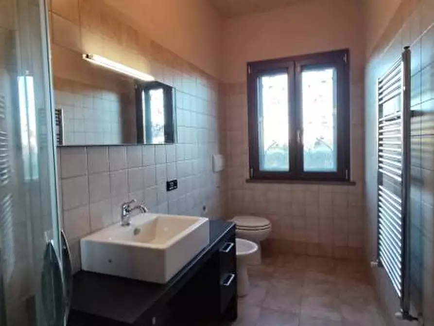 Immagine 22 di Casa bifamiliare in vendita  a Cascina