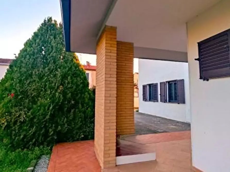 Immagine 31 di Casa bifamiliare in vendita  a Cascina