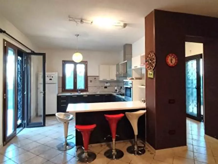 Immagine 10 di Casa bifamiliare in vendita  a Cascina