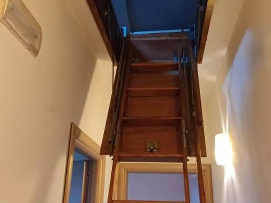 Immagine 27 di Casa bifamiliare in vendita  a Cascina