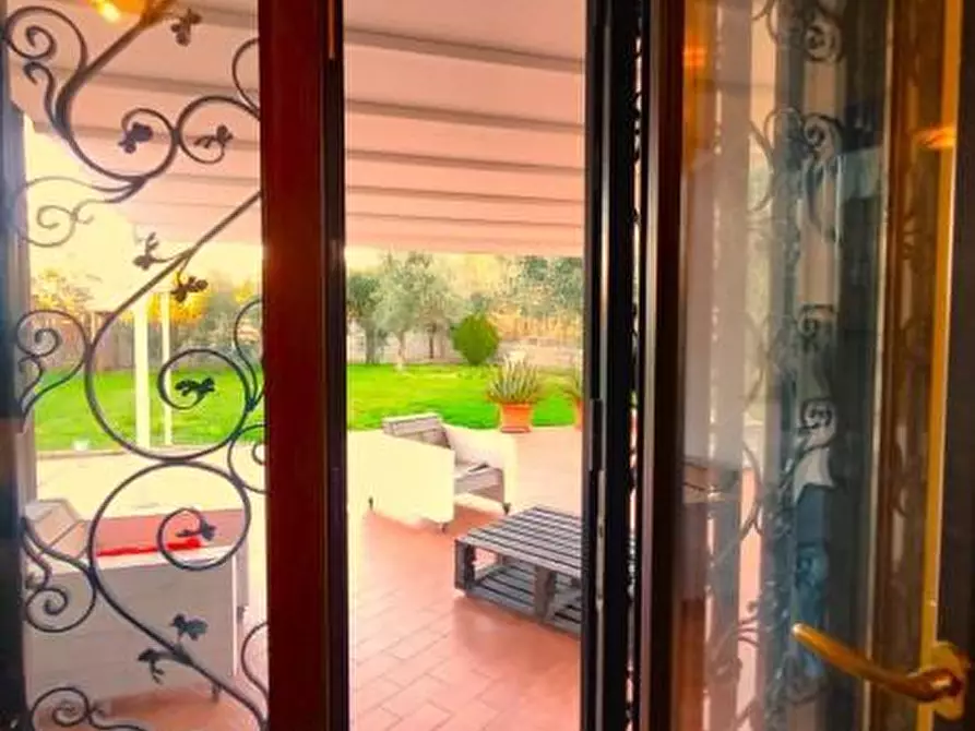 Immagine 4 di Casa bifamiliare in vendita  a Cascina
