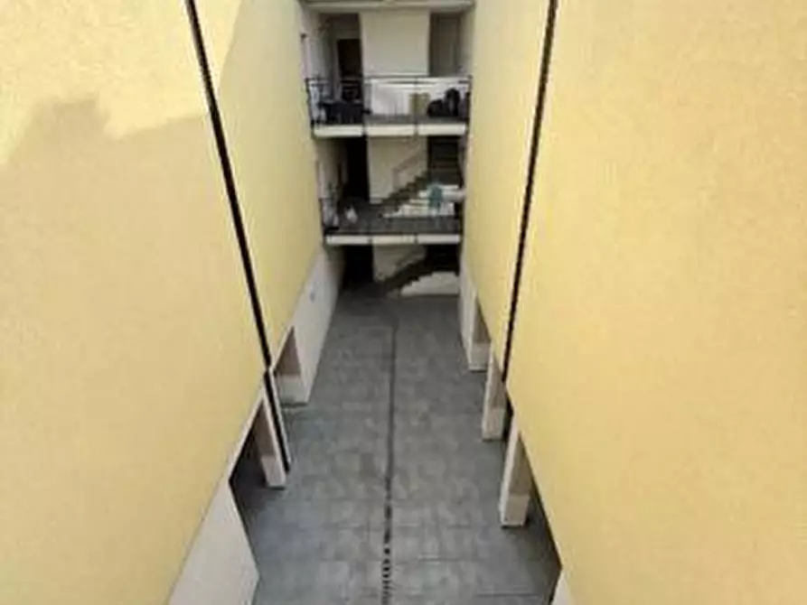 Immagine 37 di Terratetto in vendita  a Broni