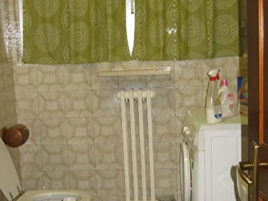 Immagine 35 di Villa in vendita  a Ozzero