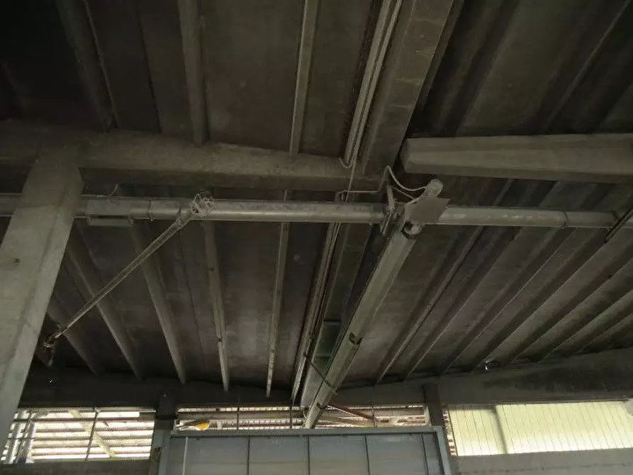 Immagine 29 di Villa in vendita  a Ozzero