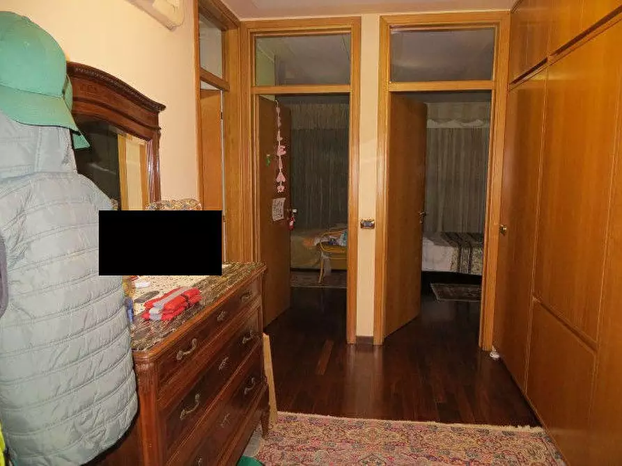 Immagine 9 di Villa in vendita  a Ozzero