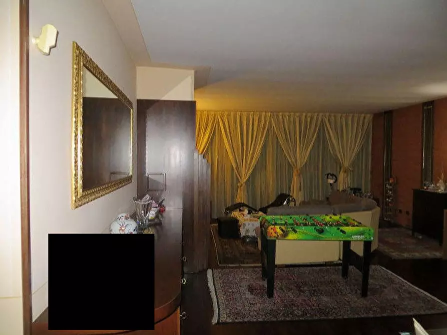 Immagine 8 di Villa in vendita  a Ozzero