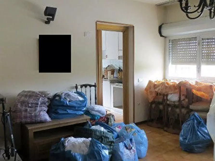 Immagine 39 di Villa in vendita  a Ozzero