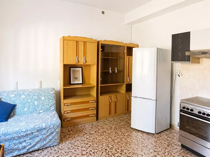 Immagine 3 di Appartamento in vendita  a Lucca