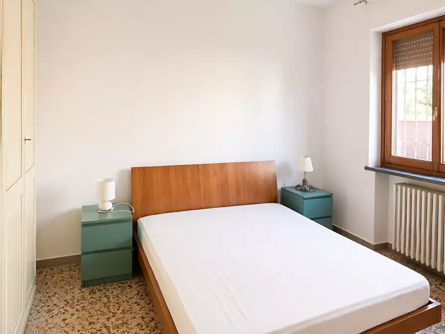 Immagine 13 di Appartamento in vendita  a Lucca