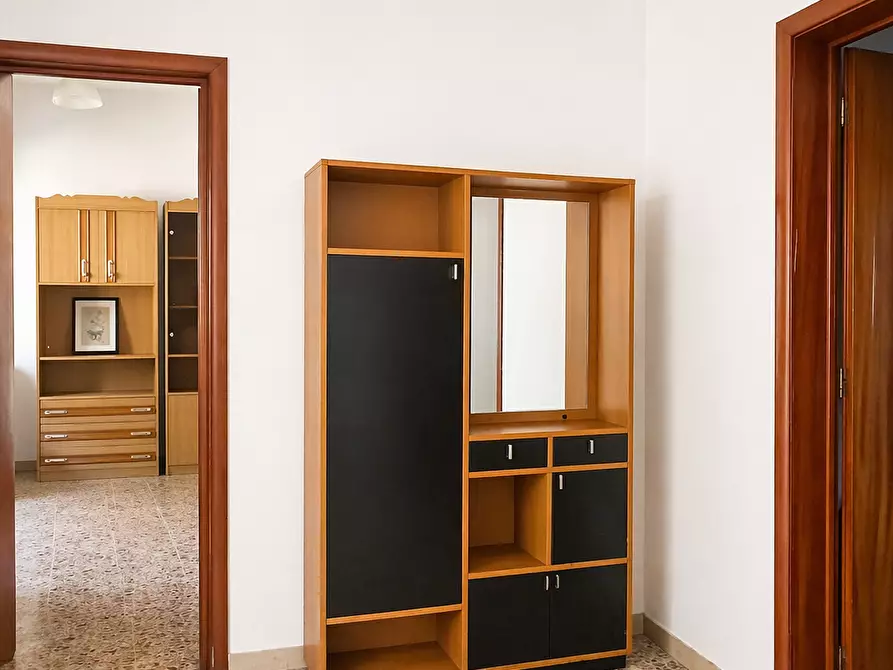 Immagine 8 di Appartamento in vendita  a Lucca