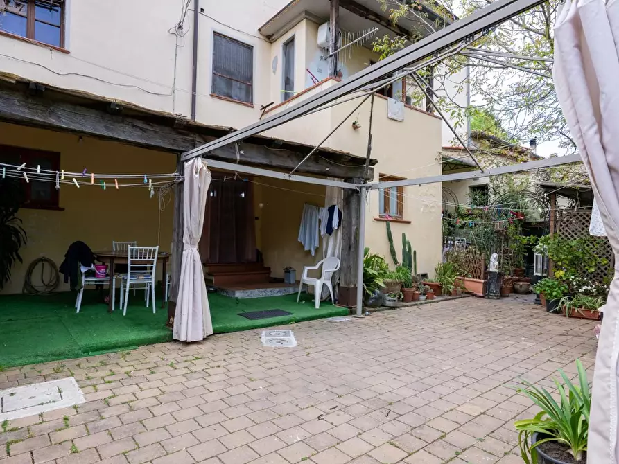 Immagine 46 di Terratetto in vendita  a Bientina