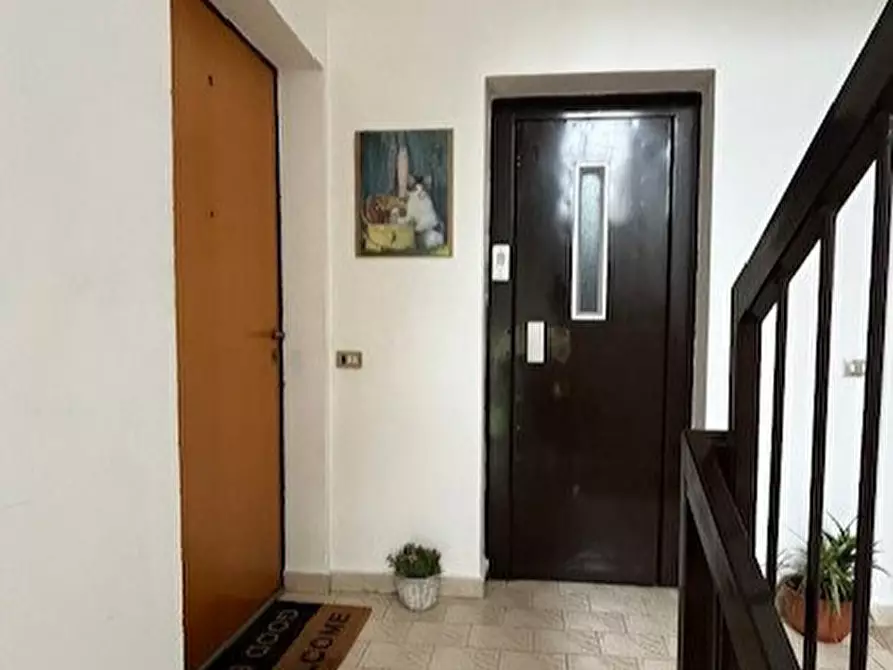 Immagine 11 di Appartamento in vendita  a Casteggio