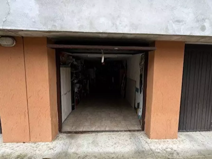 Immagine 7 di Appartamento in vendita  a Casteggio