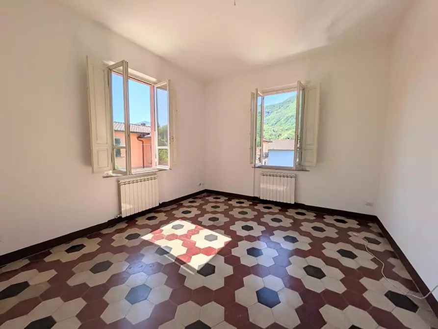 Immagine 18 di Casa indipendente in vendita  a Barga