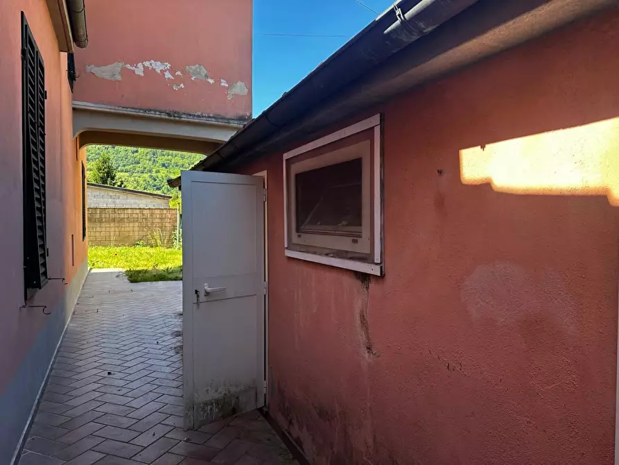 Immagine 33 di Casa indipendente in vendita  a Barga