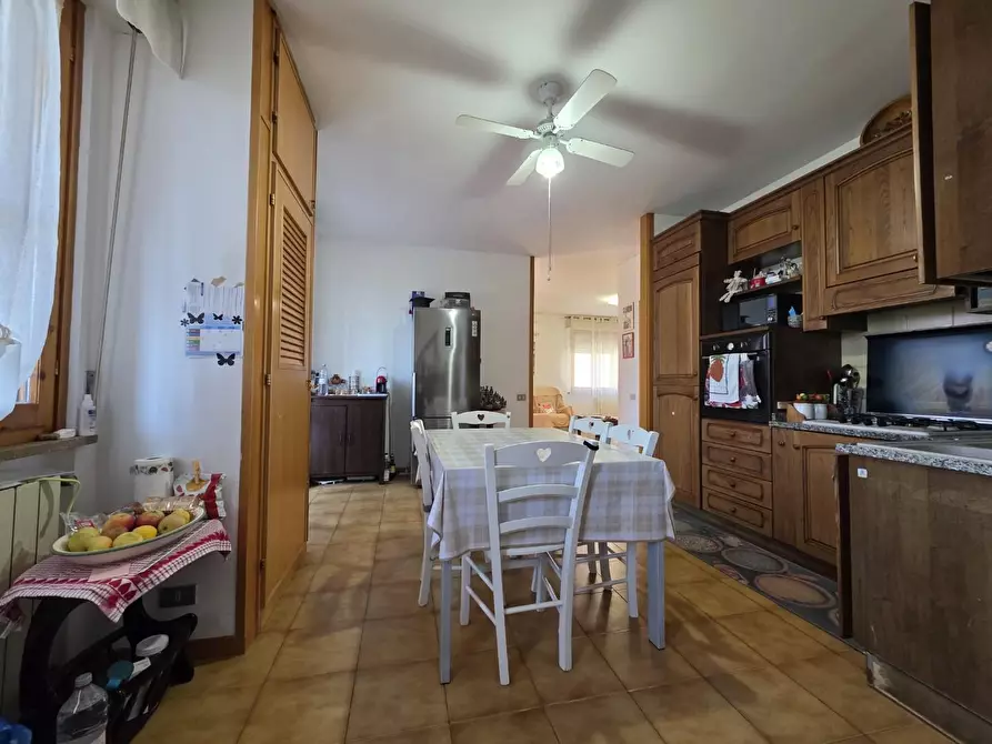 Immagine 9 di Appartamento in vendita  a Collesalvetti