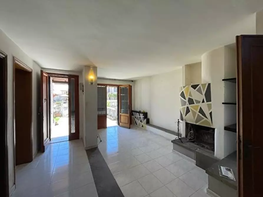 Immagine 1 di Villetta a schiera in vendita  a Vecchiano