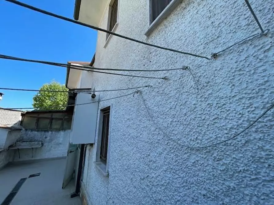 Immagine 12 di Villetta a schiera in vendita  a Vecchiano