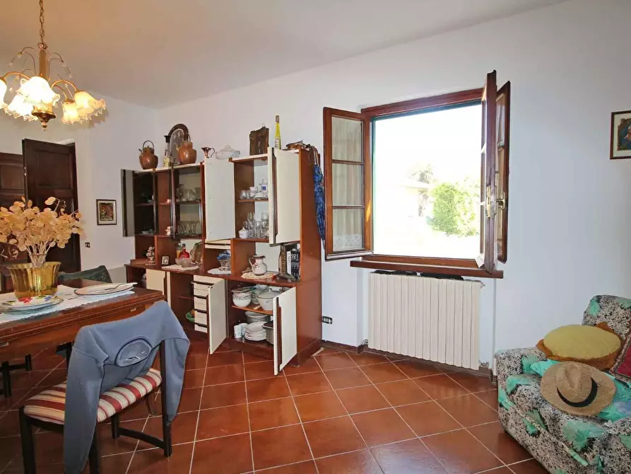 Immagine 16 di Rustico / casale in vendita  a Lucca