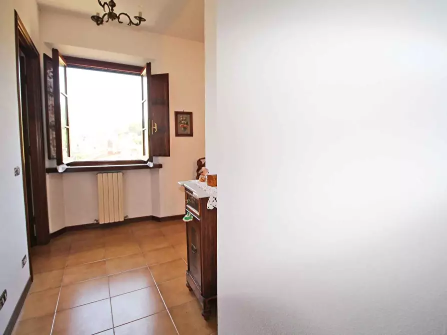 Immagine 26 di Rustico / casale in vendita  a Lucca