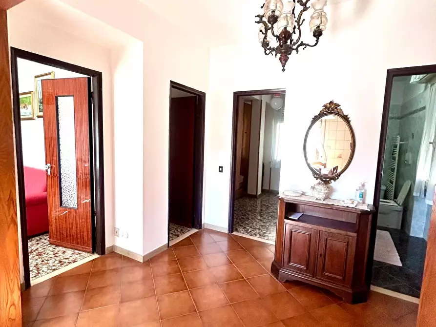 Immagine 4 di Appartamento in vendita  a Pisa