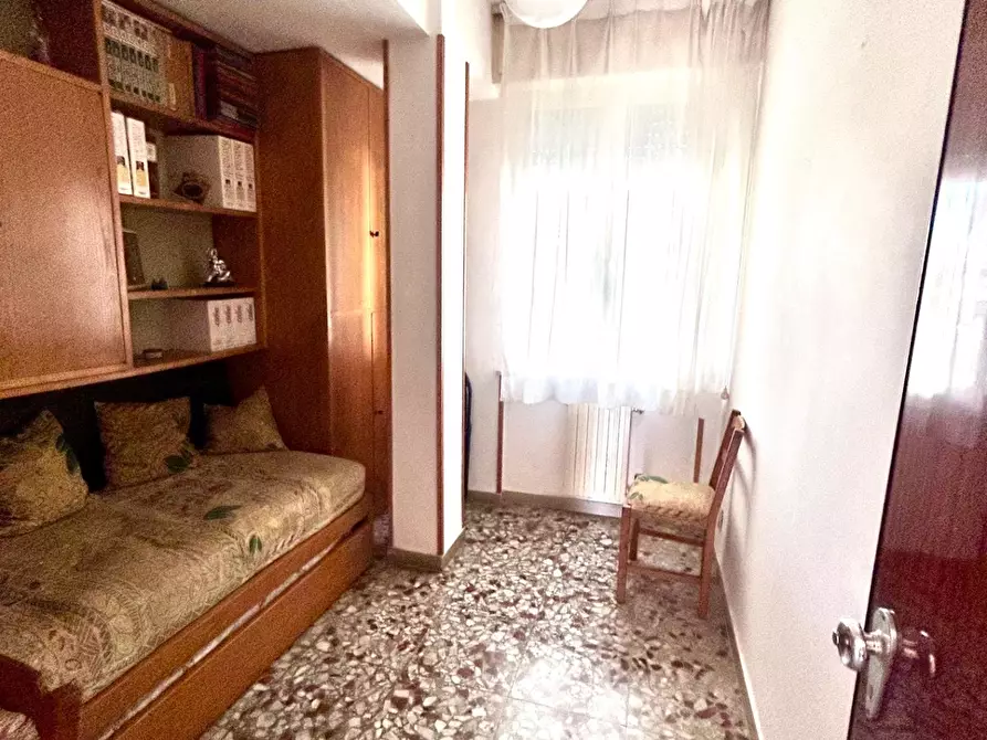 Immagine 11 di Appartamento in vendita  a Pisa
