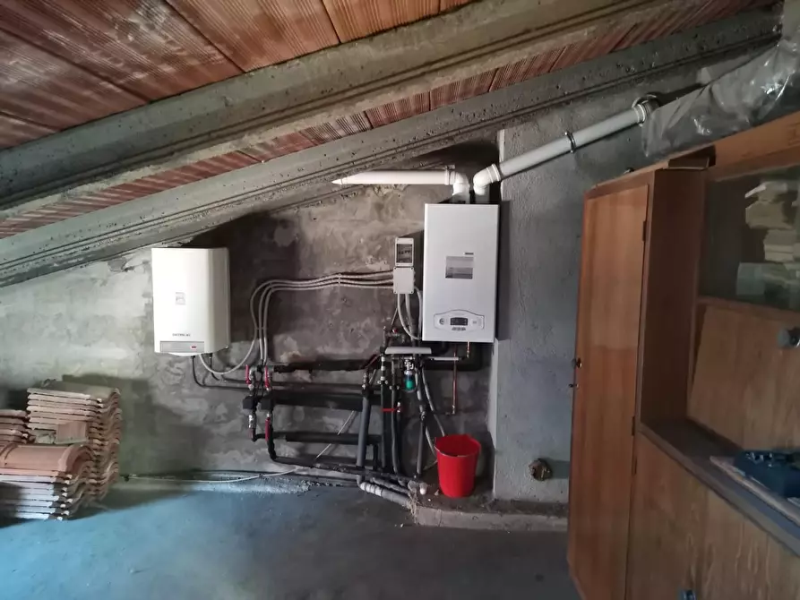 Immagine 25 di Appartamento in vendita  a Colle Di Val D'elsa