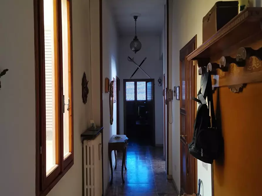 Immagine 5 di Appartamento in vendita  a Colle Di Val D'elsa