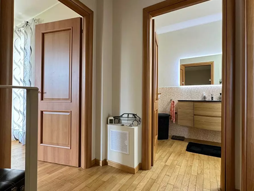 Immagine 30 di Villa in vendita  a Capannori