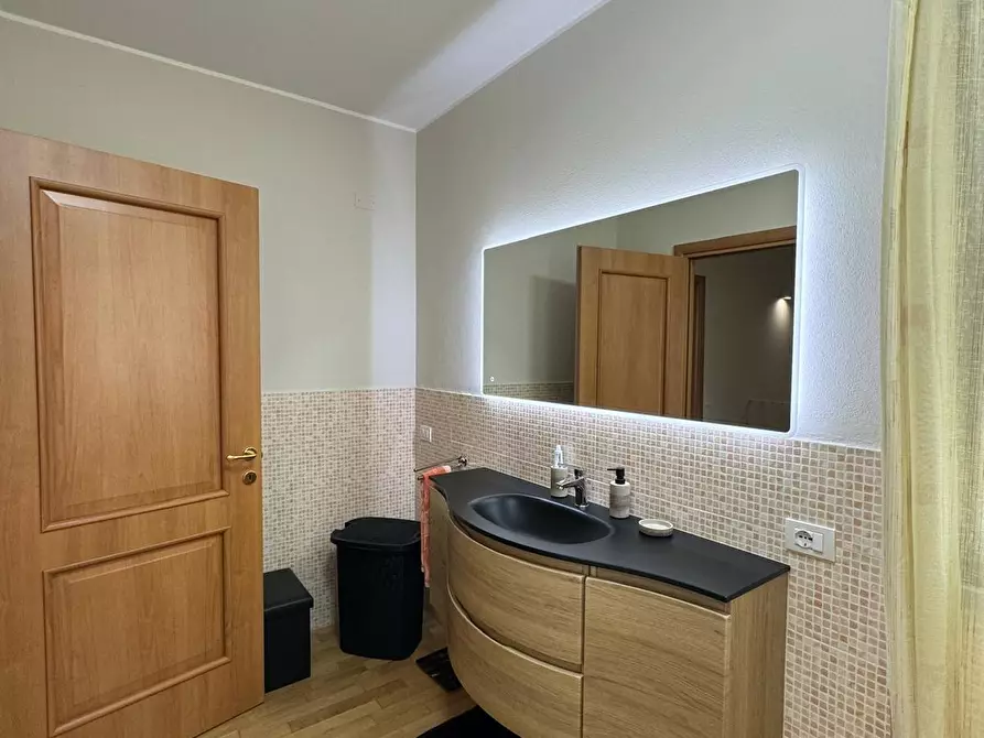 Immagine 24 di Villa in vendita  a Capannori