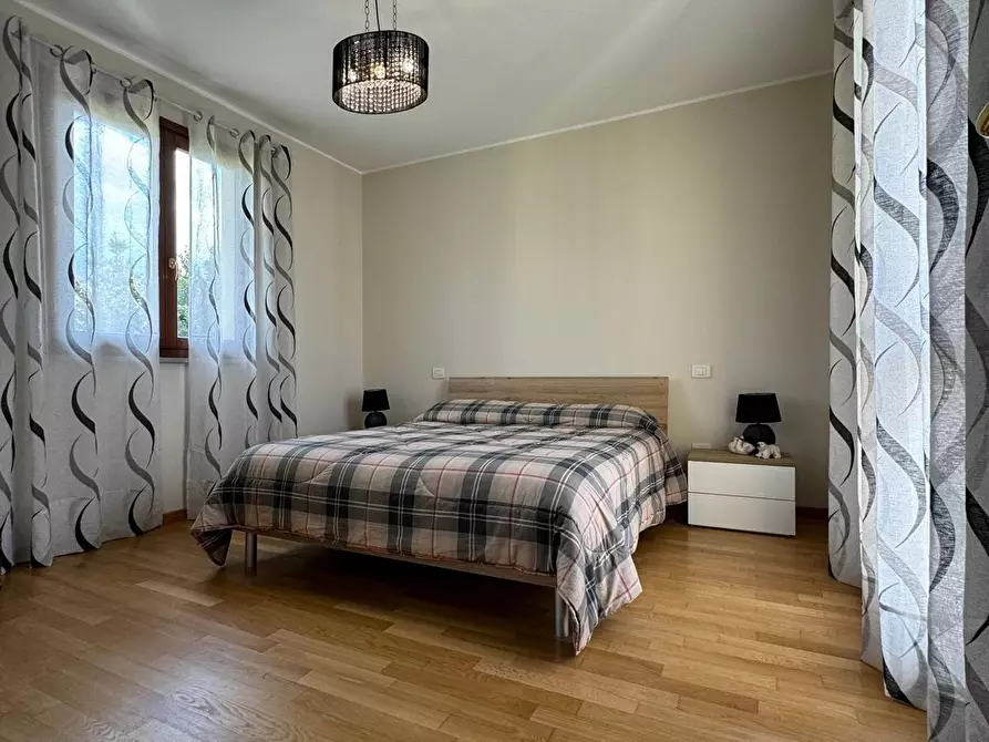 Immagine 22 di Villa in vendita  a Capannori