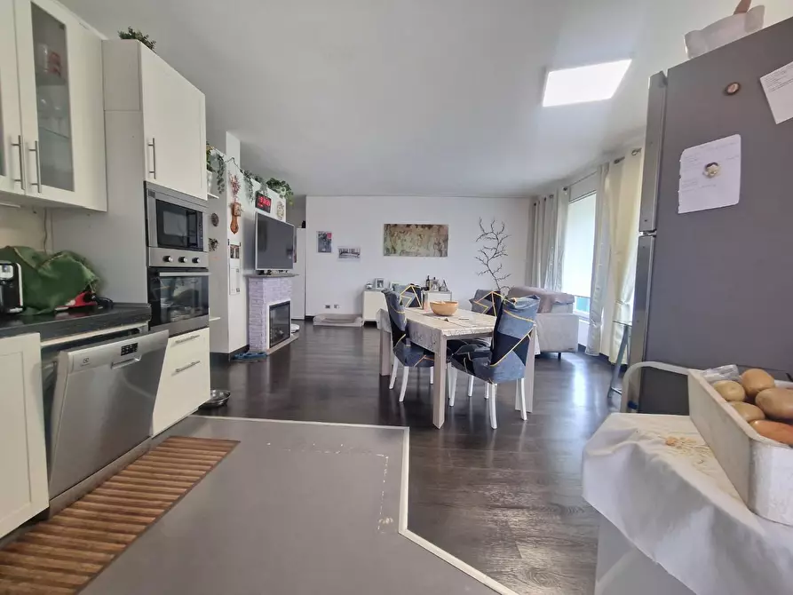 Immagine 5 di Mansarda in vendita  a Carrara