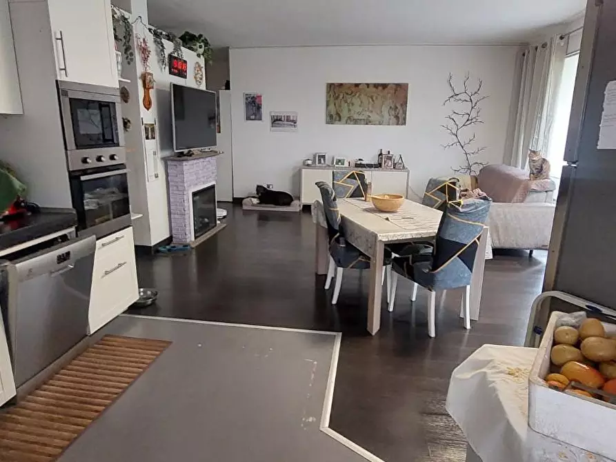 Immagine 4 di Mansarda in vendita  a Carrara