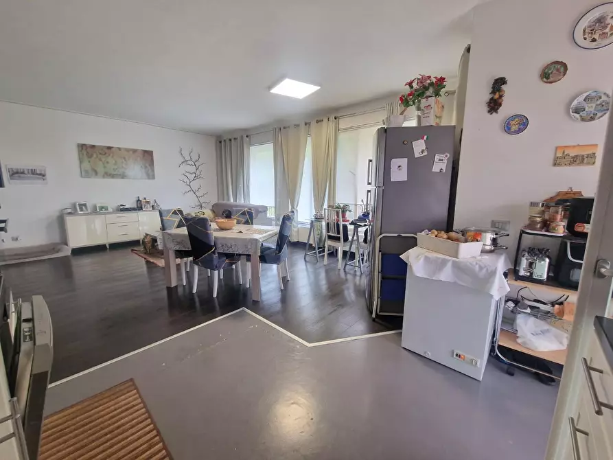 Immagine 3 di Mansarda in vendita  a Carrara