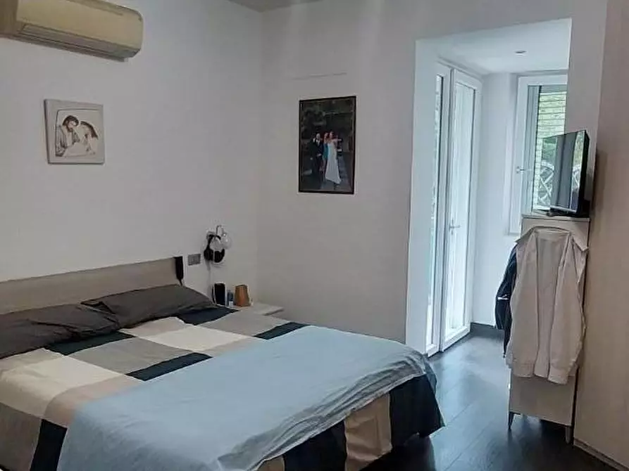 Immagine 15 di Mansarda in vendita  a Carrara