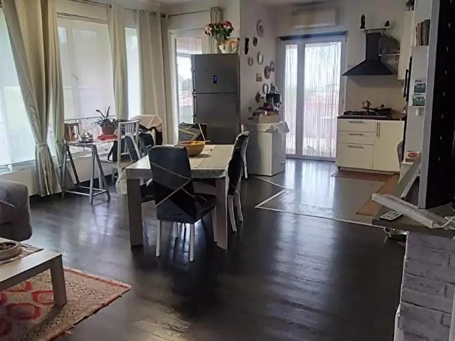 Immagine 10 di Mansarda in vendita  a Carrara