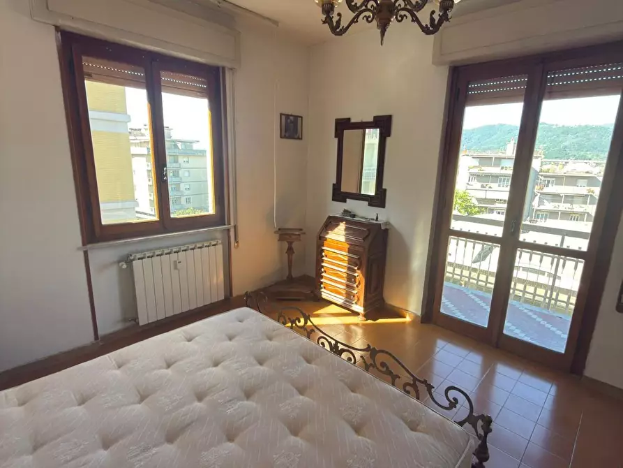 Immagine 7 di Appartamento in vendita  a Carrara