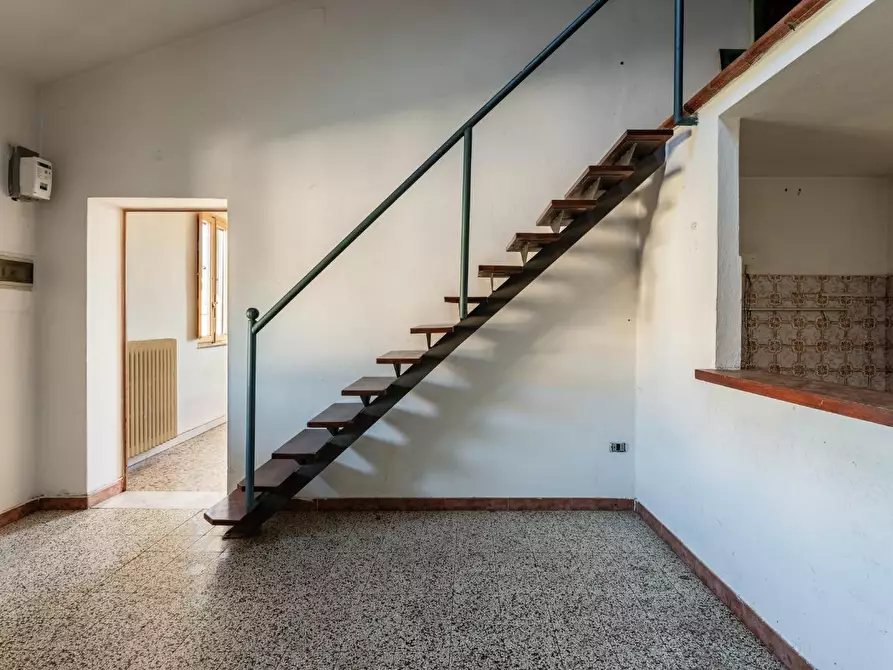 Immagine 8 di Appartamento in vendita  a Pontedera