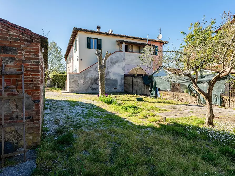Immagine 1 di Appartamento in vendita  a Pontedera