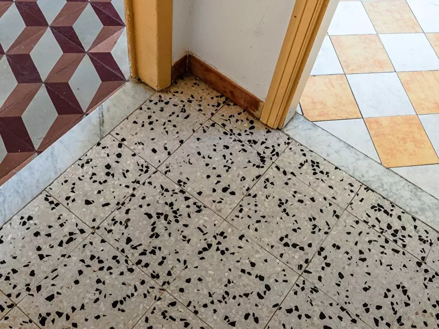 Immagine 16 di Appartamento in vendita  a Pontedera